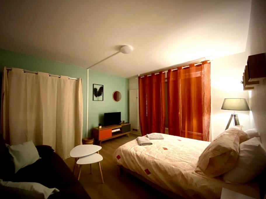 T2 Cosy Proche Hopital + Parking Gratuit Sur Place Auxerre Buitenkant foto
