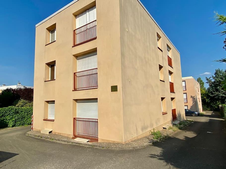 T2 Cosy Proche Hopital + Parking Gratuit Sur Place Auxerre Buitenkant foto