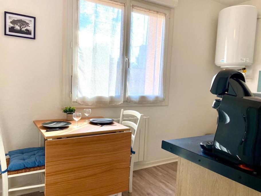 T2 Cosy Proche Hopital + Parking Gratuit Sur Place Auxerre Buitenkant foto